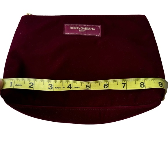 Dolce & Gabbana Beauty NWOT Red Velour Maroon Gold Zipper Promotional Pouch - Picture 2 of 7